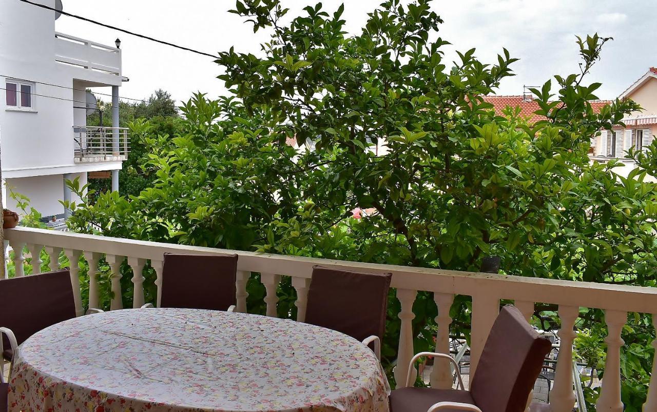 Apartament Banjol Kültér fotó