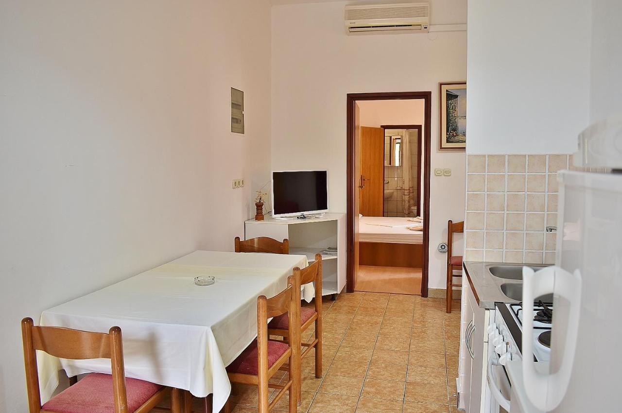 Apartament Banjol Kültér fotó